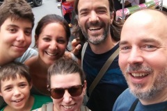 Avec la famille dans le quartier Chinois de BKK