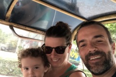 Fallait quand-même se balader à bord d'un tuk-tuk!