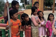 les petites filles de Kampong Phluk